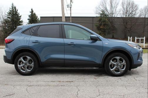 2025 Ford Escape ST-Line Select