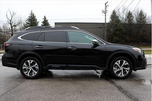 2021 Subaru Outback Touring XT
