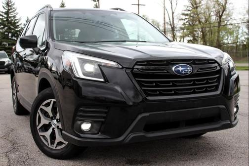 2024 Subaru Forester Premium