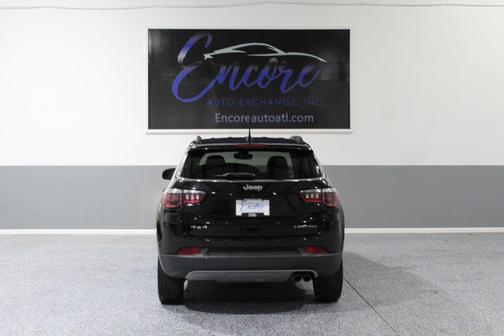 Diamond Black Crystal Pearlcoat 2018 Jeep Compass Limited