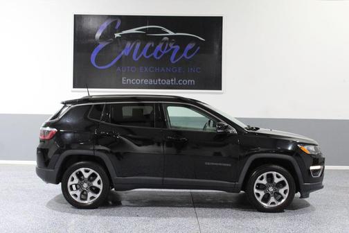 Diamond Black Crystal Pearlcoat 2018 Jeep Compass Limited