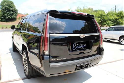 2018 Cadillac Escalade ESV Platinum