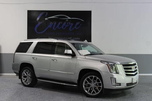Radiant Silver Metallic 2017 Cadillac Escalade Premium Luxury