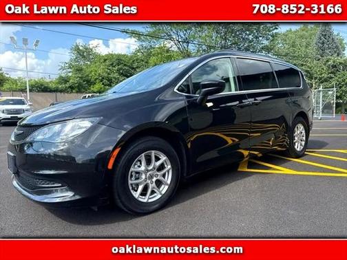 2021 Chrysler Voyager LXI
