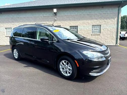 2021 Chrysler Voyager LXI
