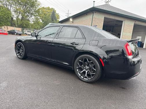 2019 Chrysler 300 S