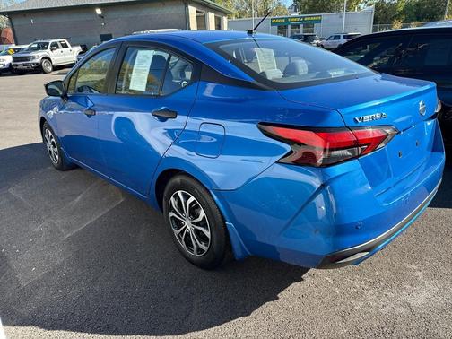 2020 Nissan Versa 1.6 S