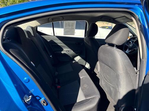 2020 Nissan Versa 1.6 S