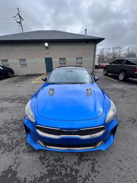 BLUE 2018 Kia Stinger GT2
