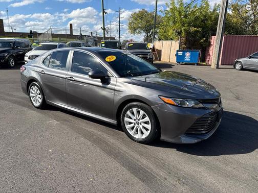 2018 Toyota Camry LE