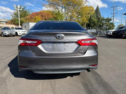 2018 Toyota Camry LE