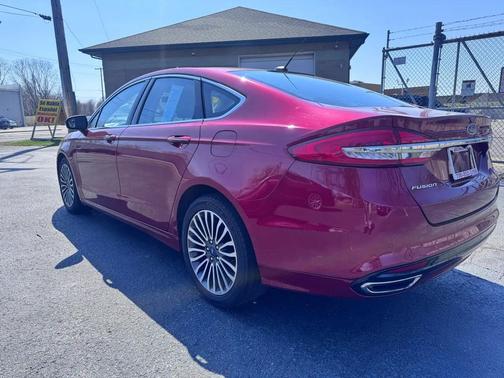 Ruby Red Metallic Tinted Clearcoat 2018 Ford Fusion SE