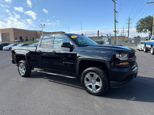 2018 Chevrolet Silverado 1500 Custom