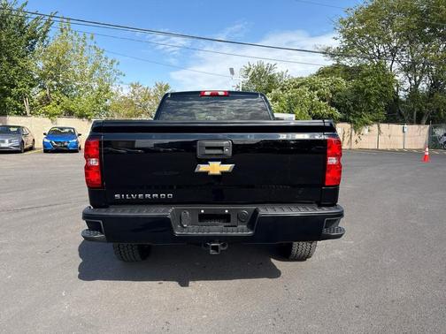 2018 Chevrolet Silverado 1500 Custom