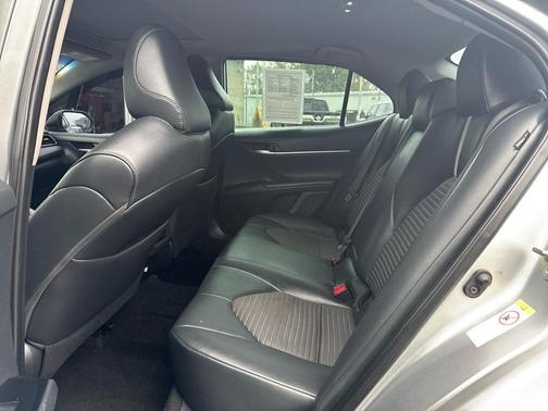 2019 Toyota Camry XLE