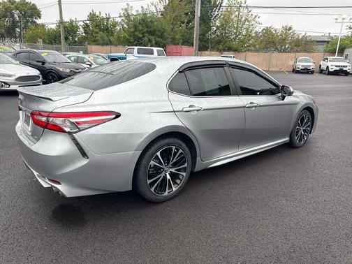2019 Toyota Camry XLE