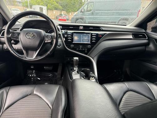 2019 Toyota Camry XLE