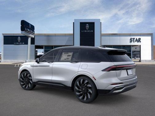 2025 Lincoln Nautilus Reserve