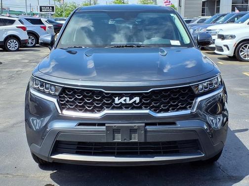 2022 Kia Sorento LX