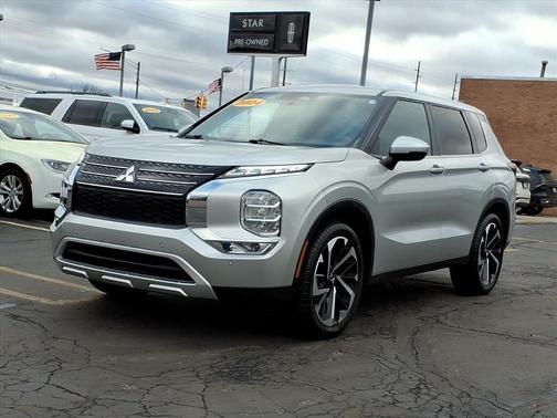2024 Mitsubishi Outlander SE