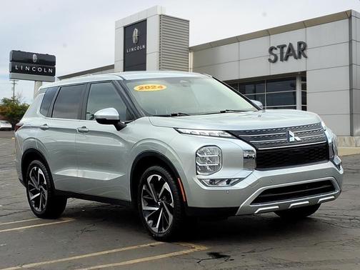 2024 Mitsubishi Outlander SE