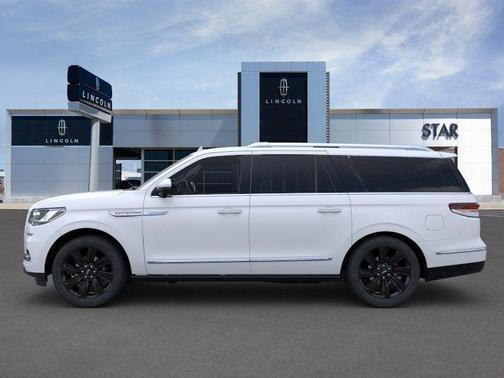 2023 Lincoln Navigator L Reserve