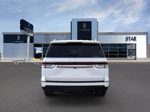 2023 Lincoln Navigator L Reserve