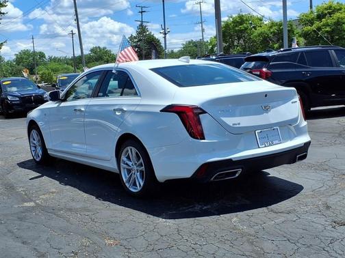 2022 Cadillac CT4 Luxury