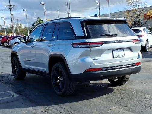 2023 Jeep Grand Cherokee Altitude
