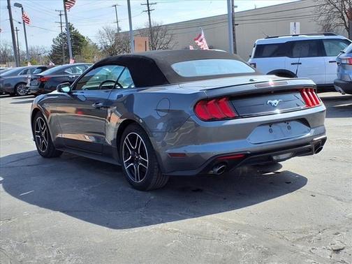 2022 Ford Mustang EcoBoost