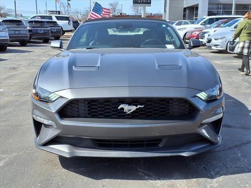 2022 Ford Mustang EcoBoost