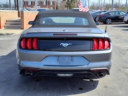 2022 Ford Mustang EcoBoost