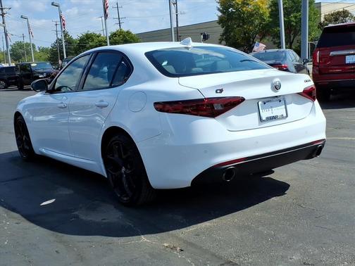 2020 Alfa Romeo Giulia Base