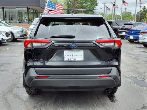 2023 Toyota RAV4 Hybrid XLE Premium