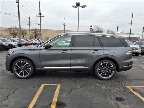 2022 Lincoln Aviator Reserve AWD