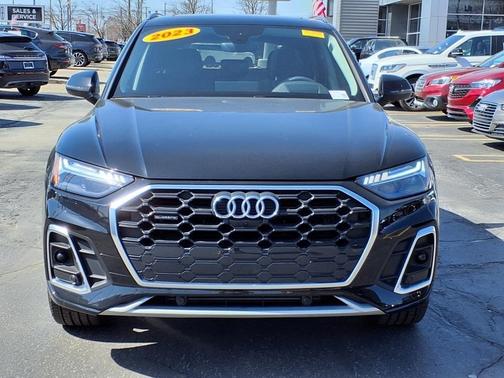 2023 Audi Q5 45 S line Prestige