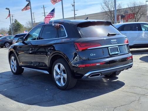 2023 Audi Q5 45 S line Prestige