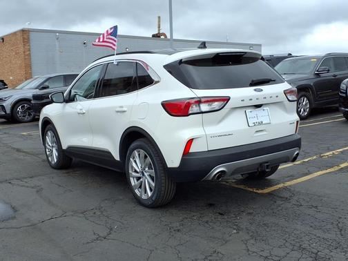 2022 Ford Escape Titanium