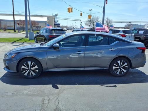 2022 Nissan Altima 2.5 SV