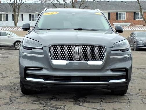 ASHER GRAY MET CC 2024 Lincoln Aviator PREMIERE