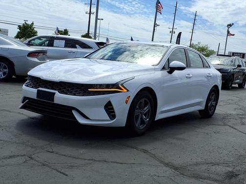 2023 Kia K5 LXS
