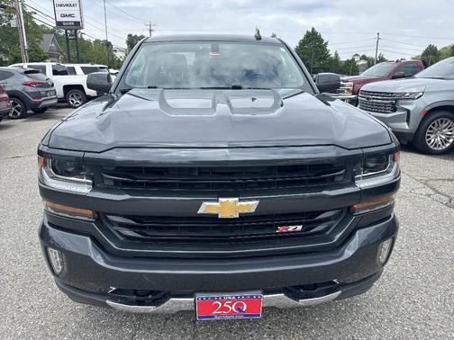 Gray 2018 Chevrolet Silverado 1500 LT