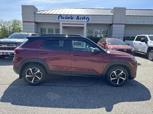 Red 2022 Chevrolet Trailblazer RS