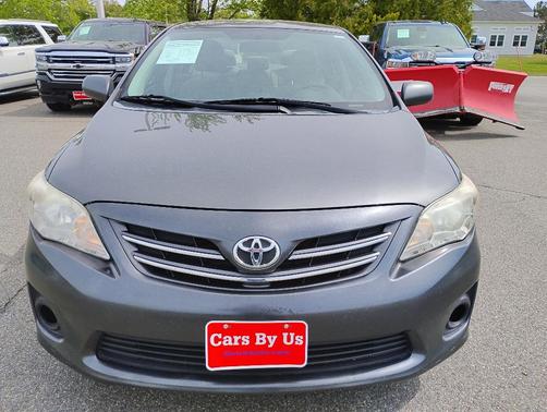 Gray 2013 Toyota Corolla LE