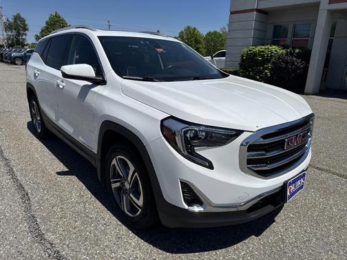 White 2018 GMC Terrain SLT