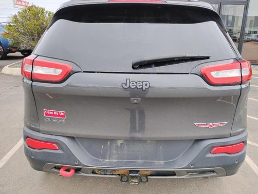 Gray 2016 Jeep Cherokee Trailhawk