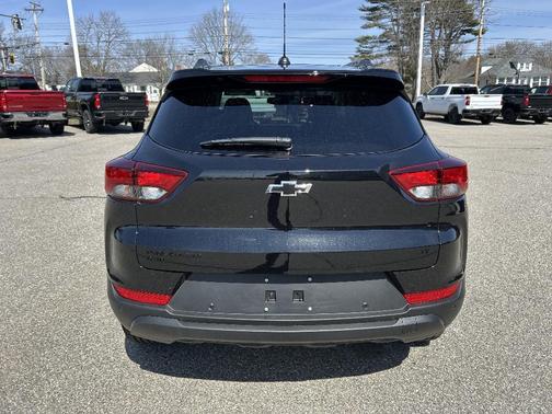 Black 2026 Chevrolet Trailblazer LT