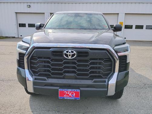 Black 2024 Toyota Tundra SR5