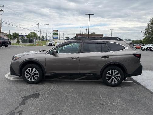 Brilliant Bronze Metallic 2022 Subaru Outback Premium