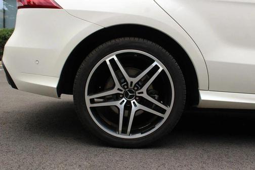 White 2017 Mercedes-Benz AMG GLE 43 Base 4MATIC